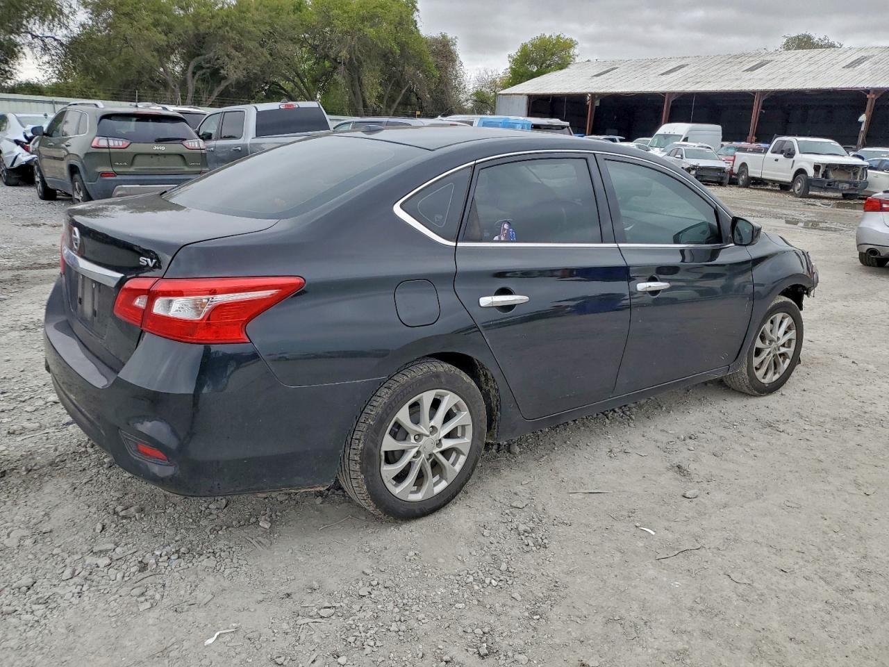 2019 Nissan Sentra S - Фото 3