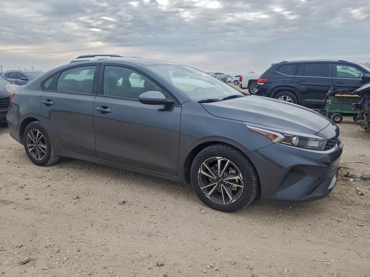 2024 Kia Forte Lx - Фото 4