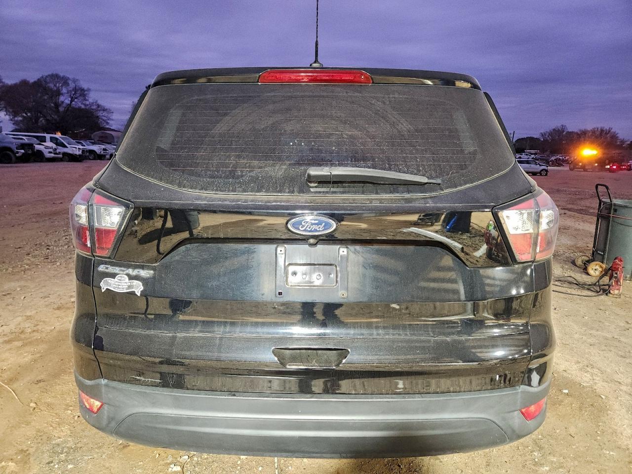 2017 Ford Escape S - Фото 6