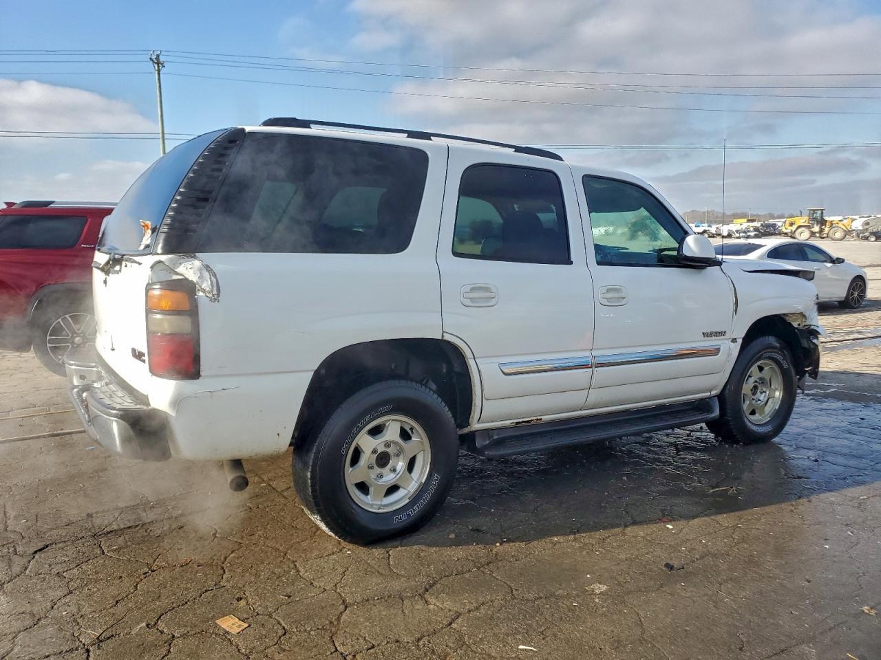 2004 GMC Yukon - Фото 3