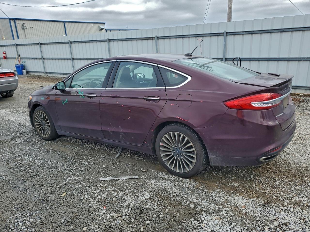 2017 Ford Fusion Titanium - Фото 2