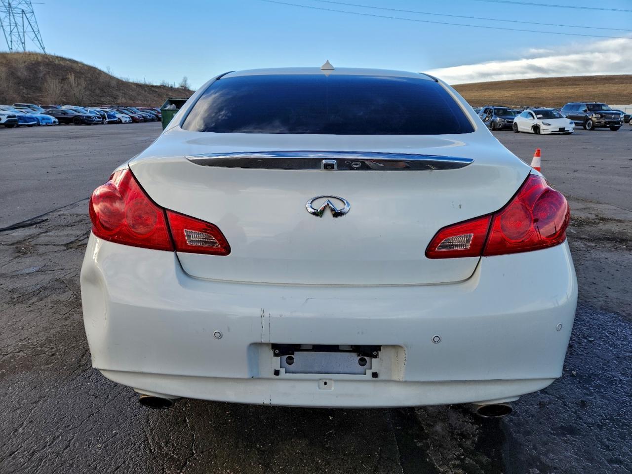 2011 Infiniti G37 - Фото 6