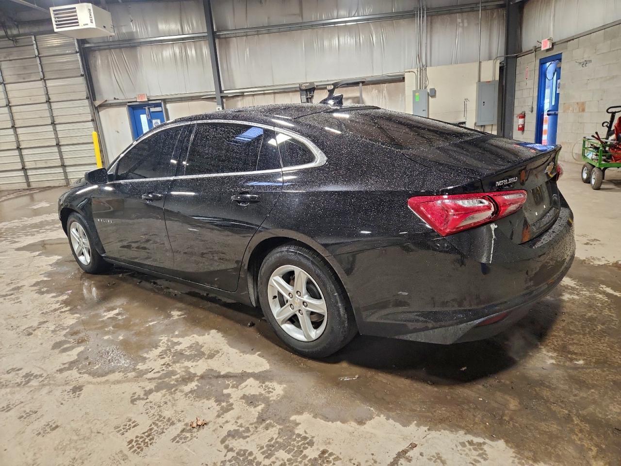 2022 Chevrolet Malibu Lt - Фото 2