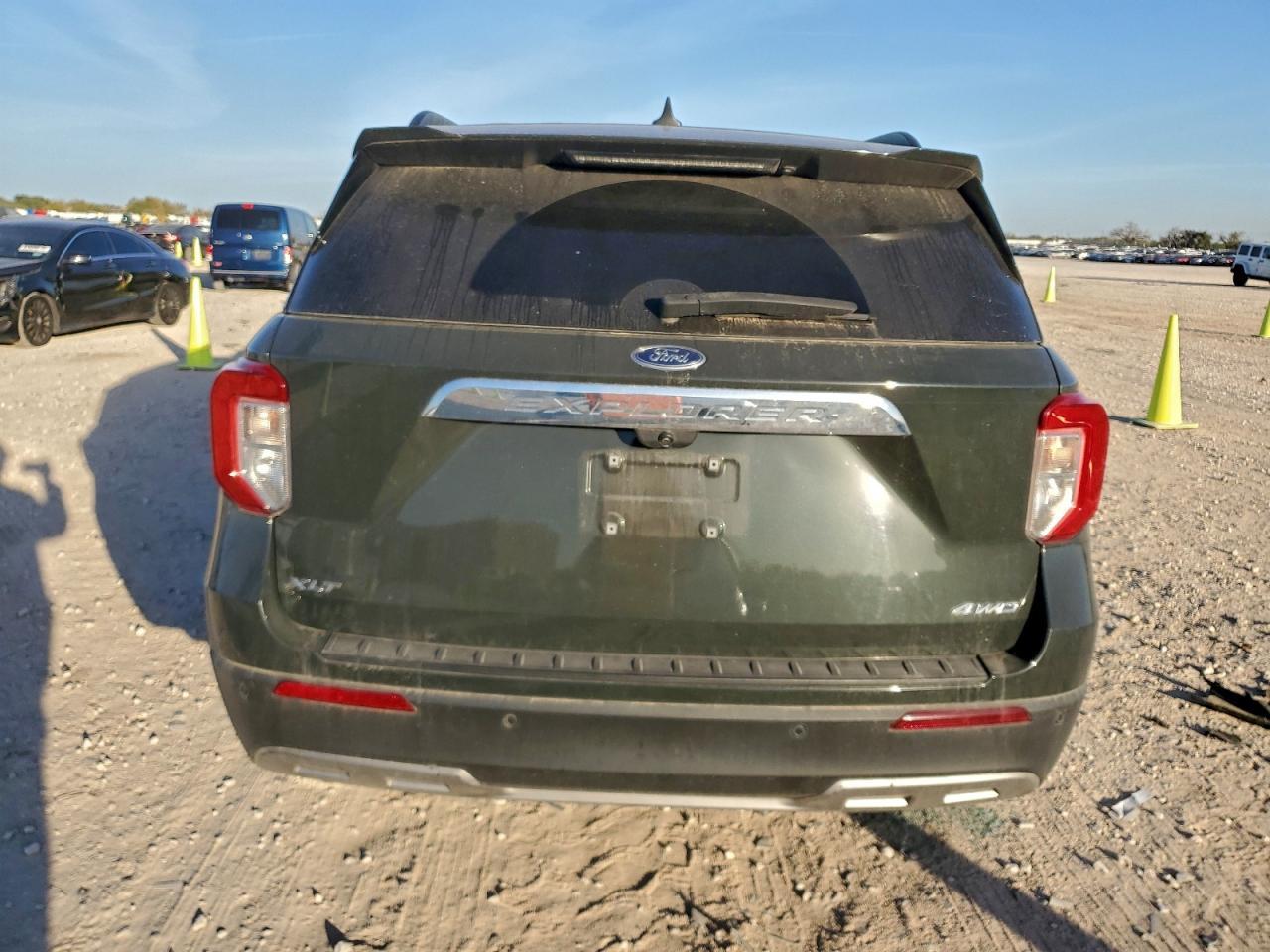 2022 Ford Explorer Xlt - Image 6