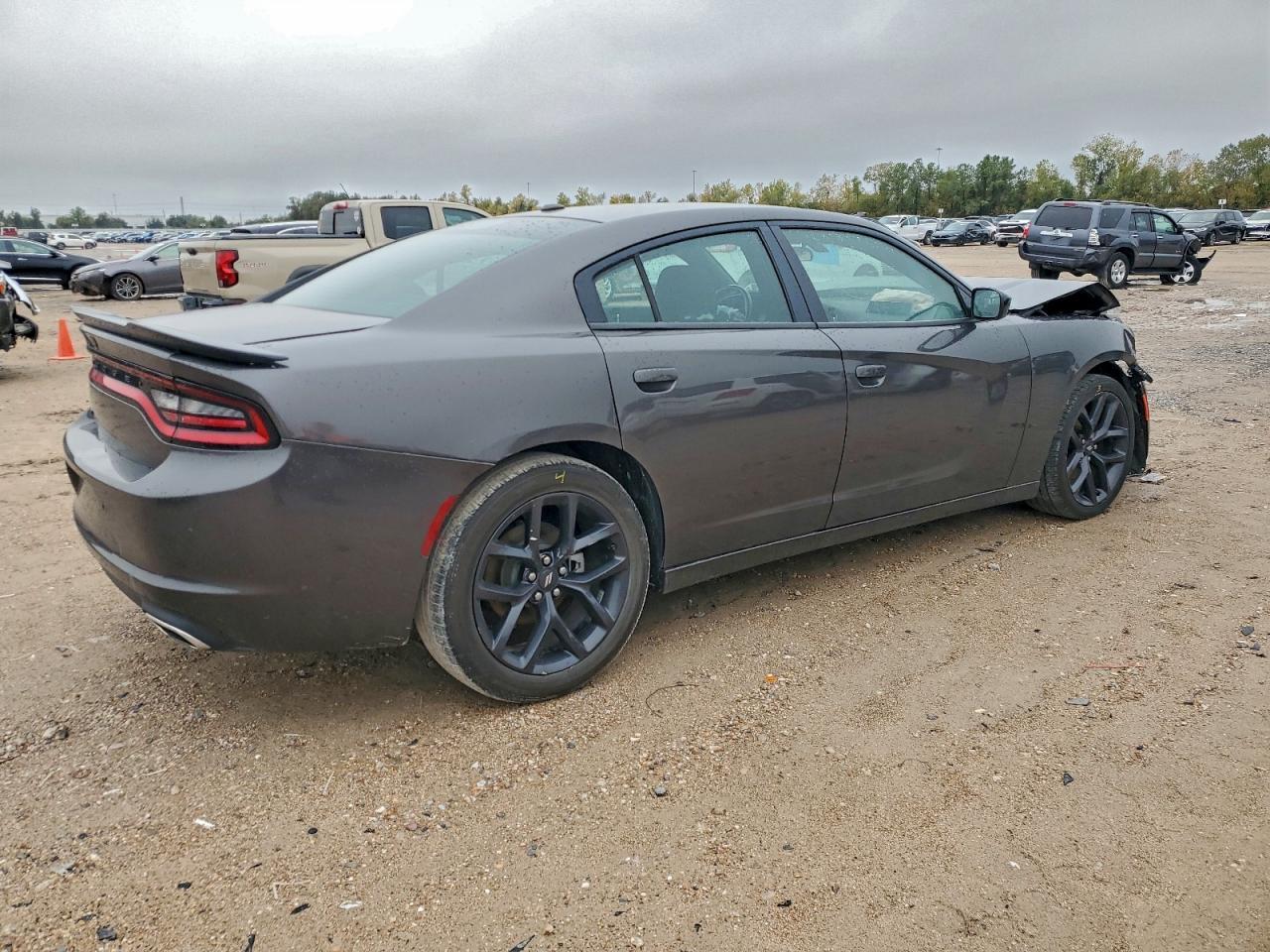 2021 Dodge Charger Sxt - Фото 3