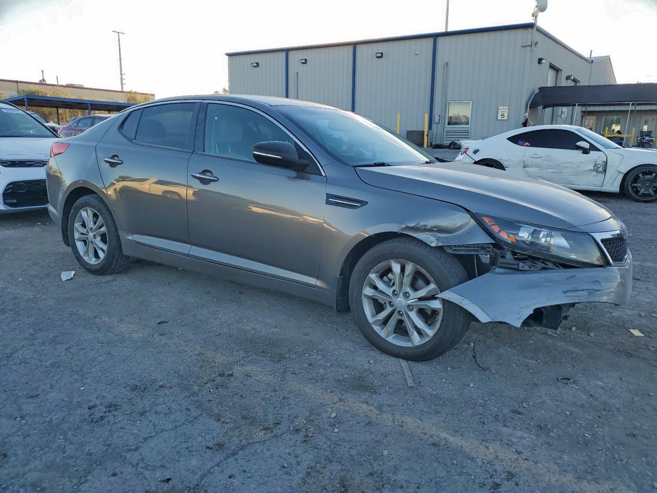 2012 Kia Optima Ex - Image 4