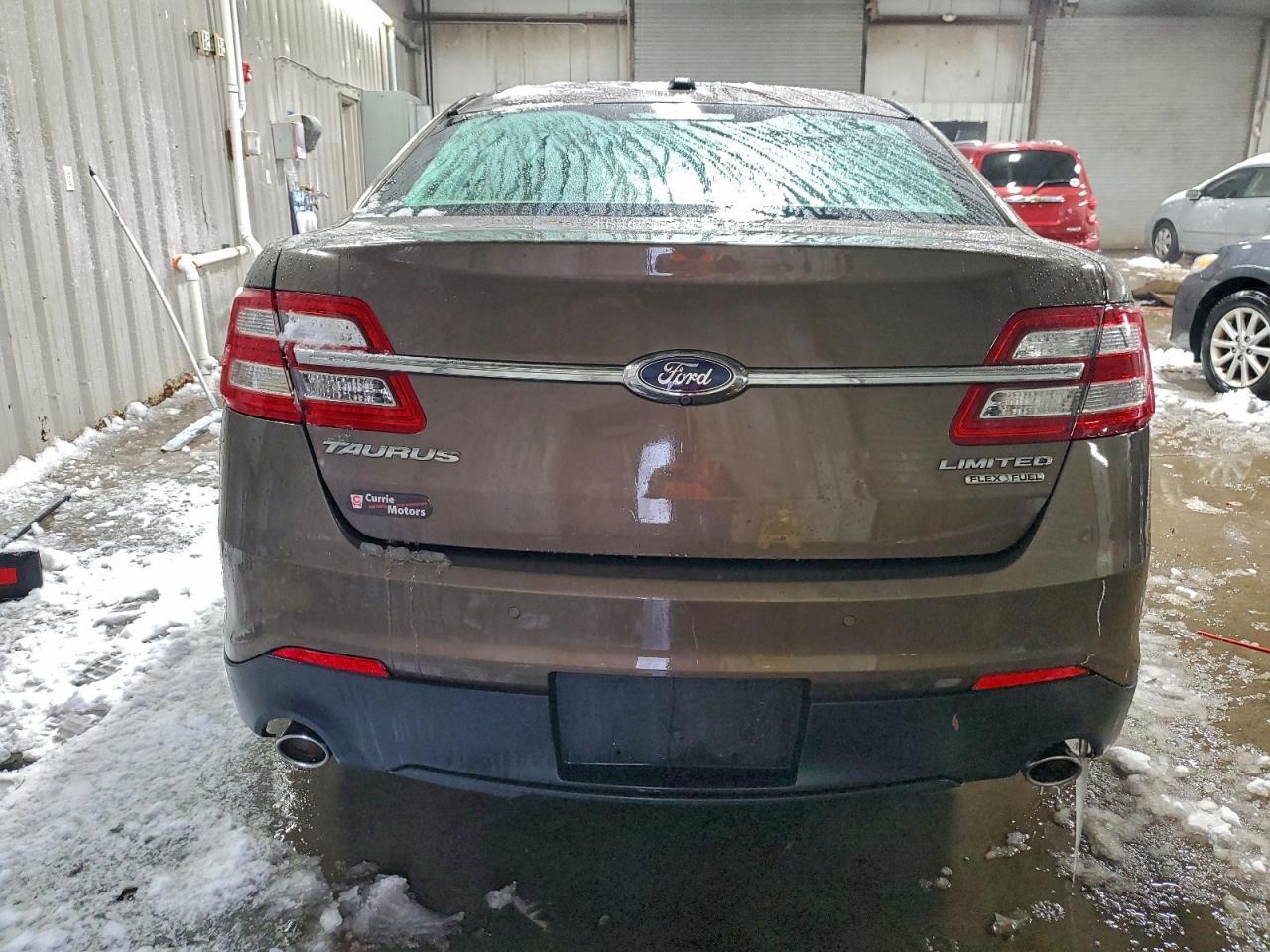 2015 Ford Taurus Limited - Фото 6