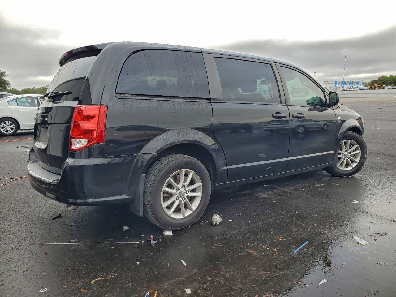 2019 Dodge Grand Caravan Se - Фото 3