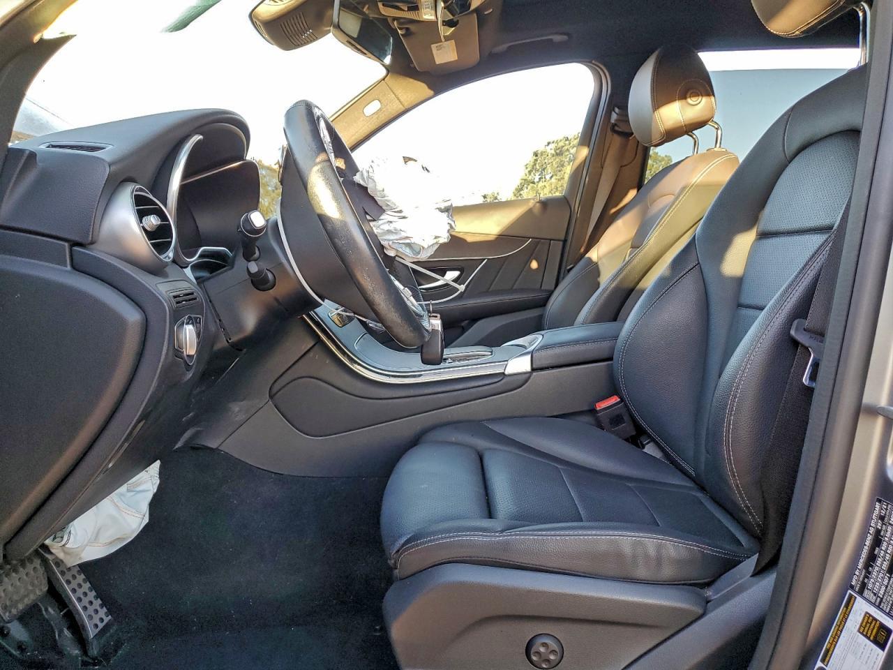 2022 Mercedes-Benz Glc 300 - Image 7