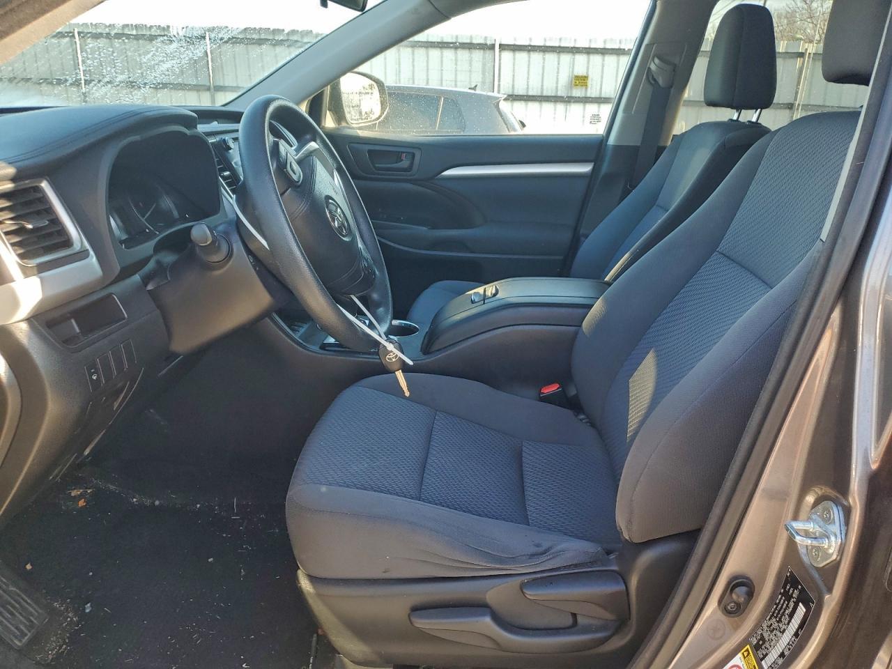 2016 Toyota Highlander Le - Фото 7