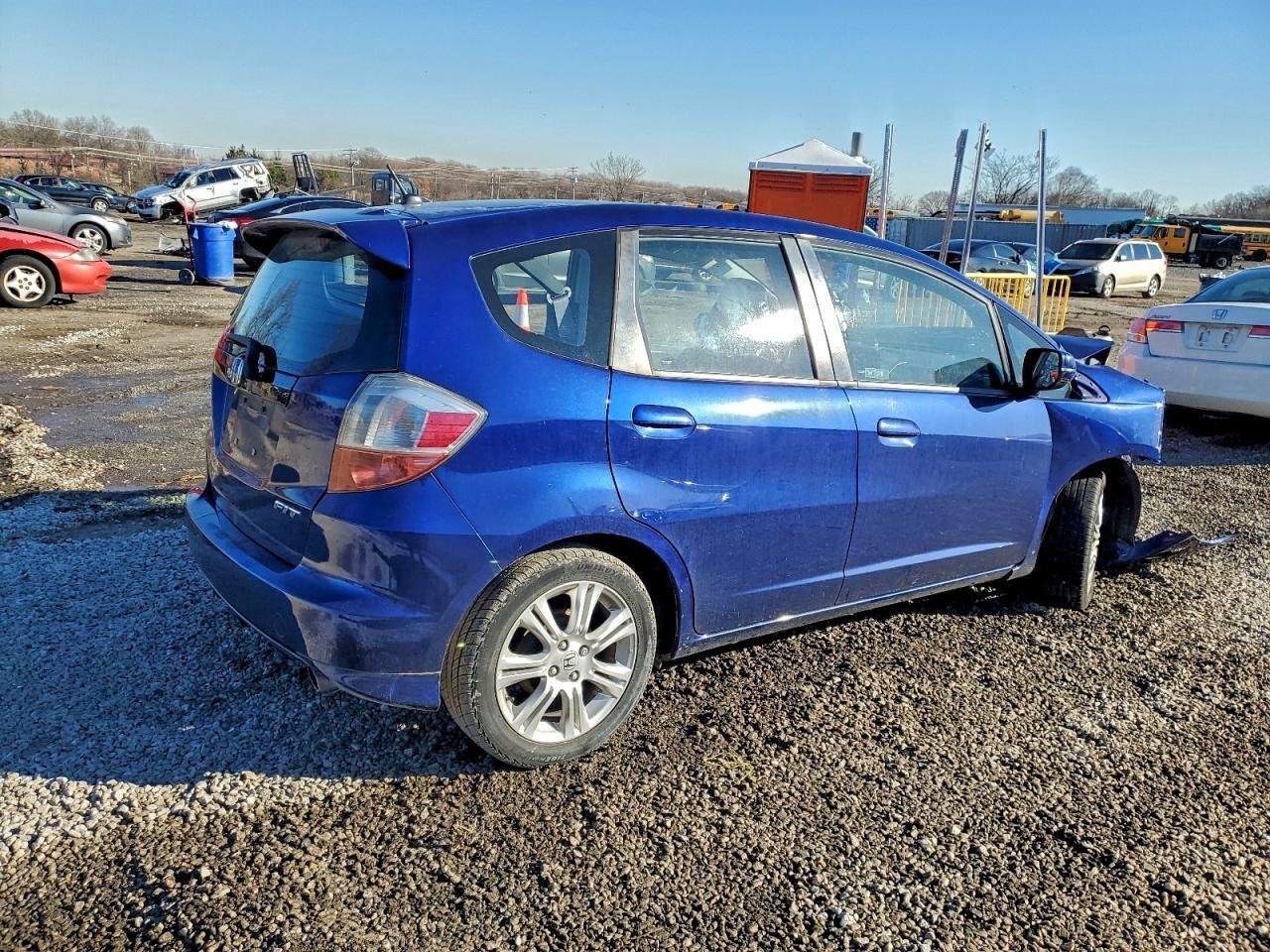 2011 Honda Fit Sport - Image 3