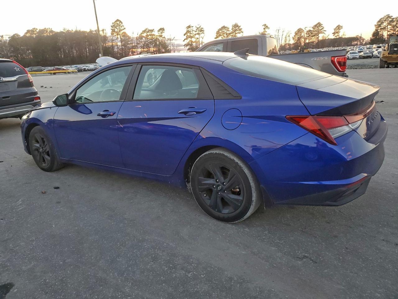 2023 Hyundai Elantra Sel - Фото 2