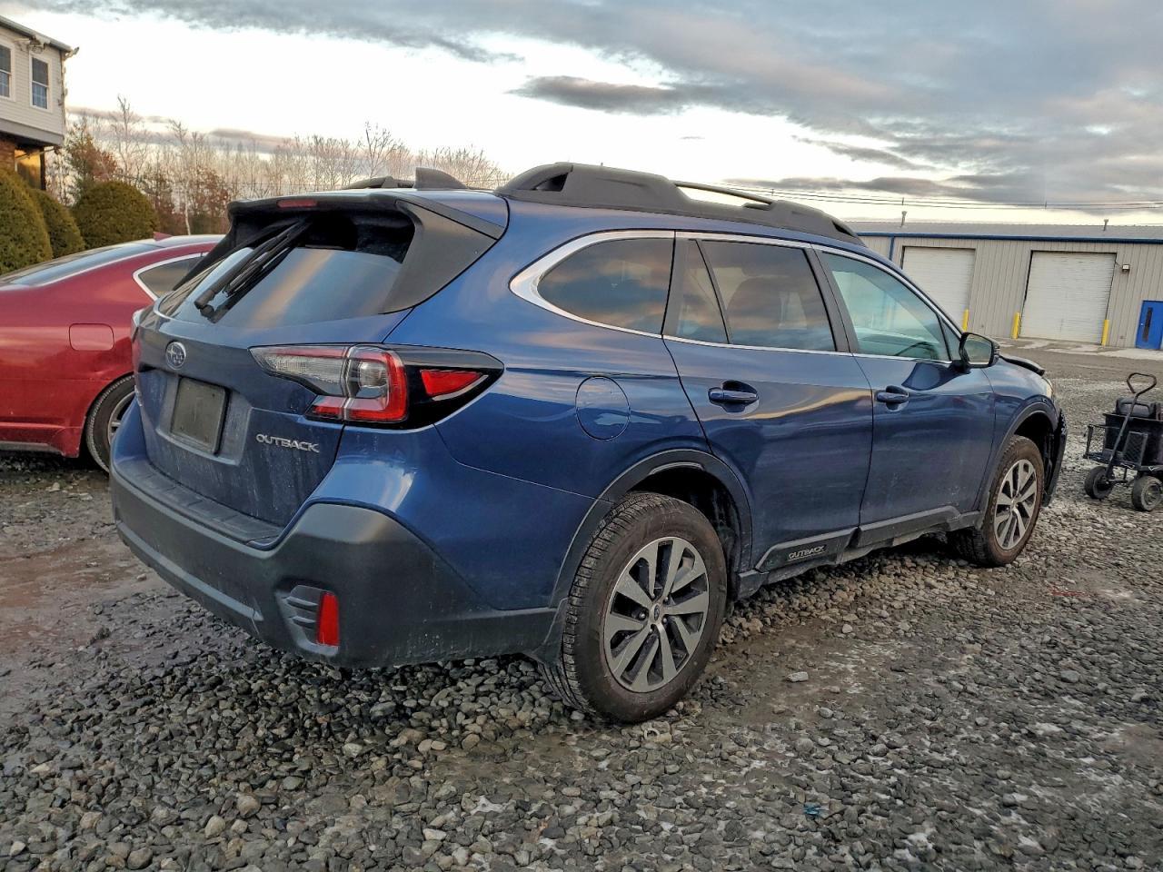 2021 Subaru Outback Premium - Фото 3