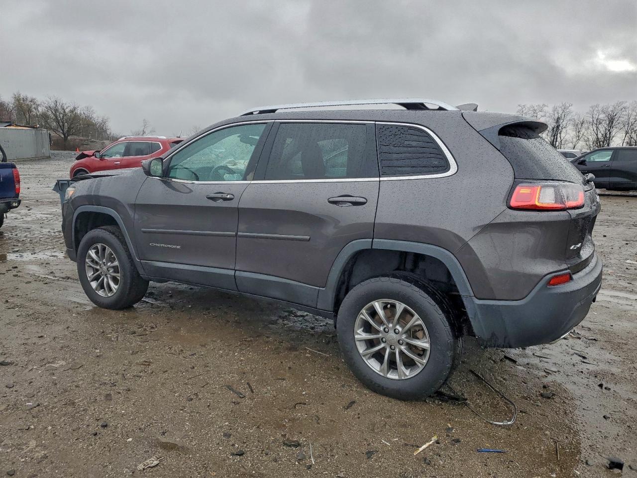 2019 Jeep Cherokee Latitude Plus - Фото 2