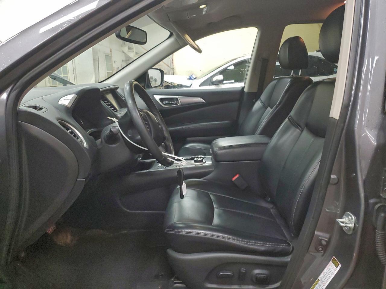 2019 Nissan Pathfinder S - Фото 7