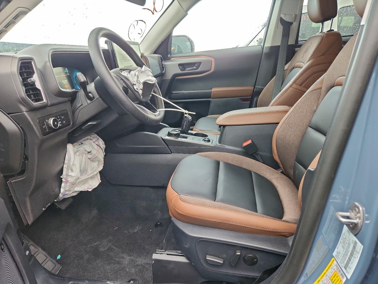 2025 Ford Bronco Sport Outer Banks - Фото 7