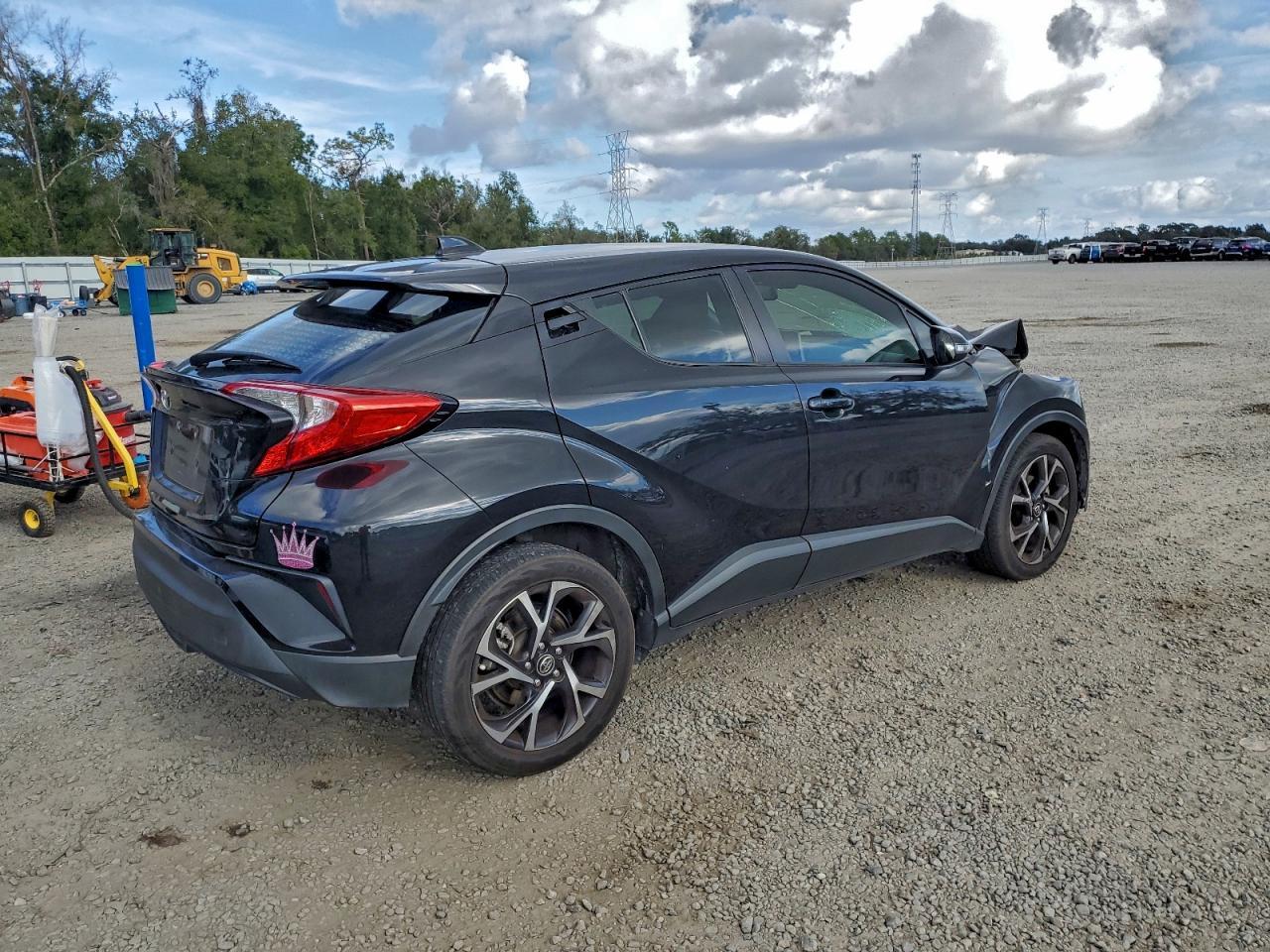 2019 Toyota C-Hr Xle - Фото 3