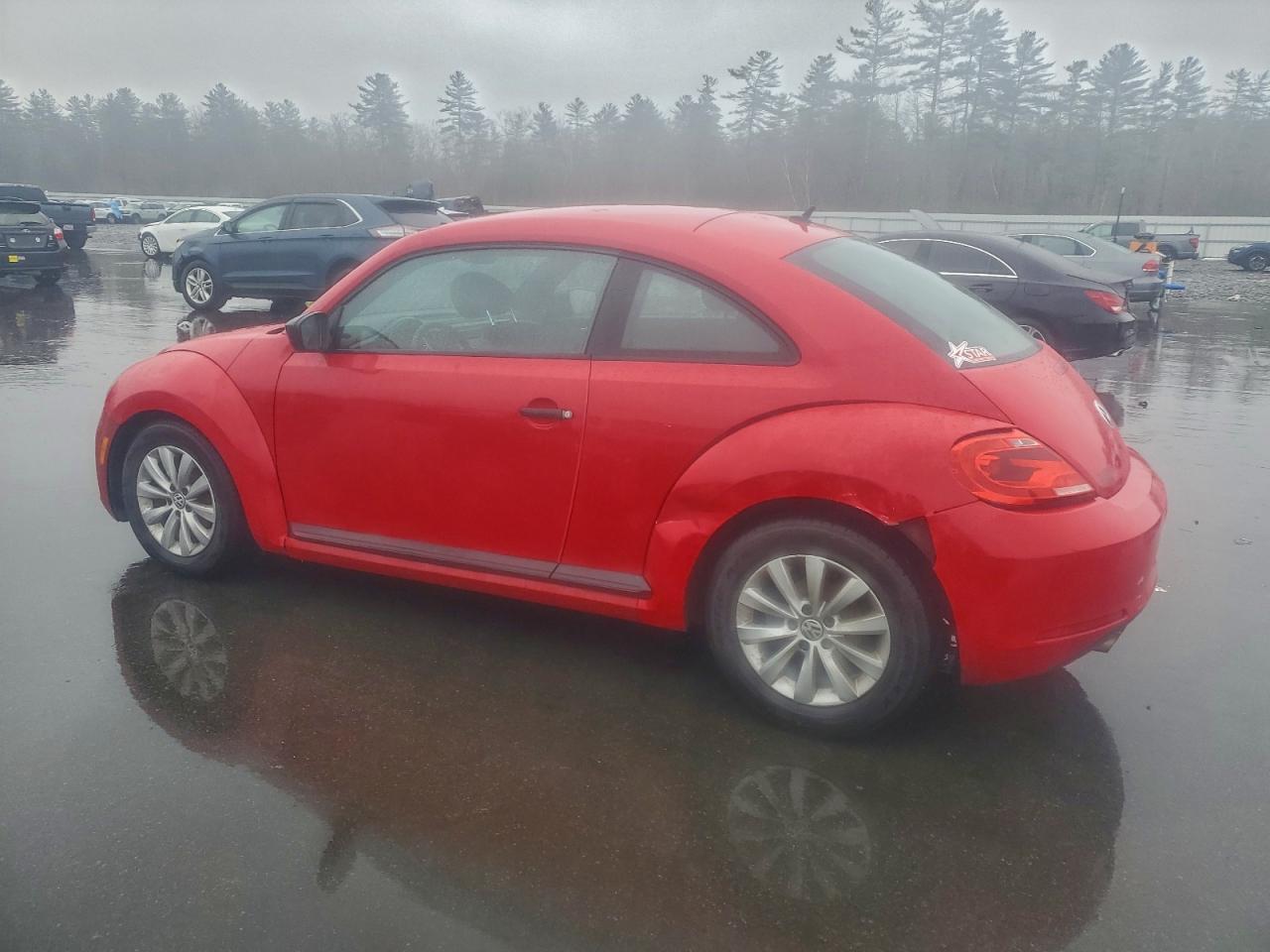 2014 Volkswagen Beetle - Фото 2