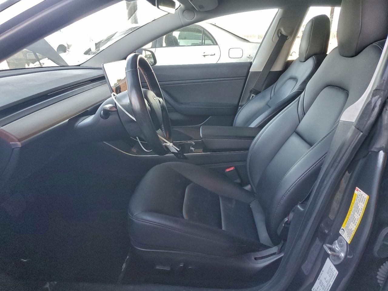 2019 Tesla Model 3 - Фото 7