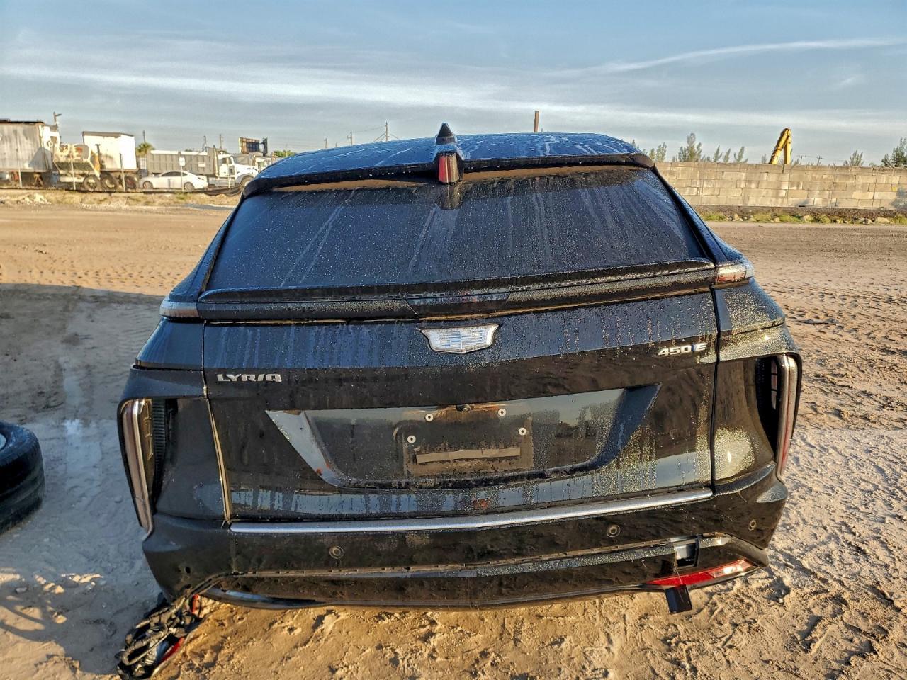 2024 Cadillac Lyriq Tech - Image 6