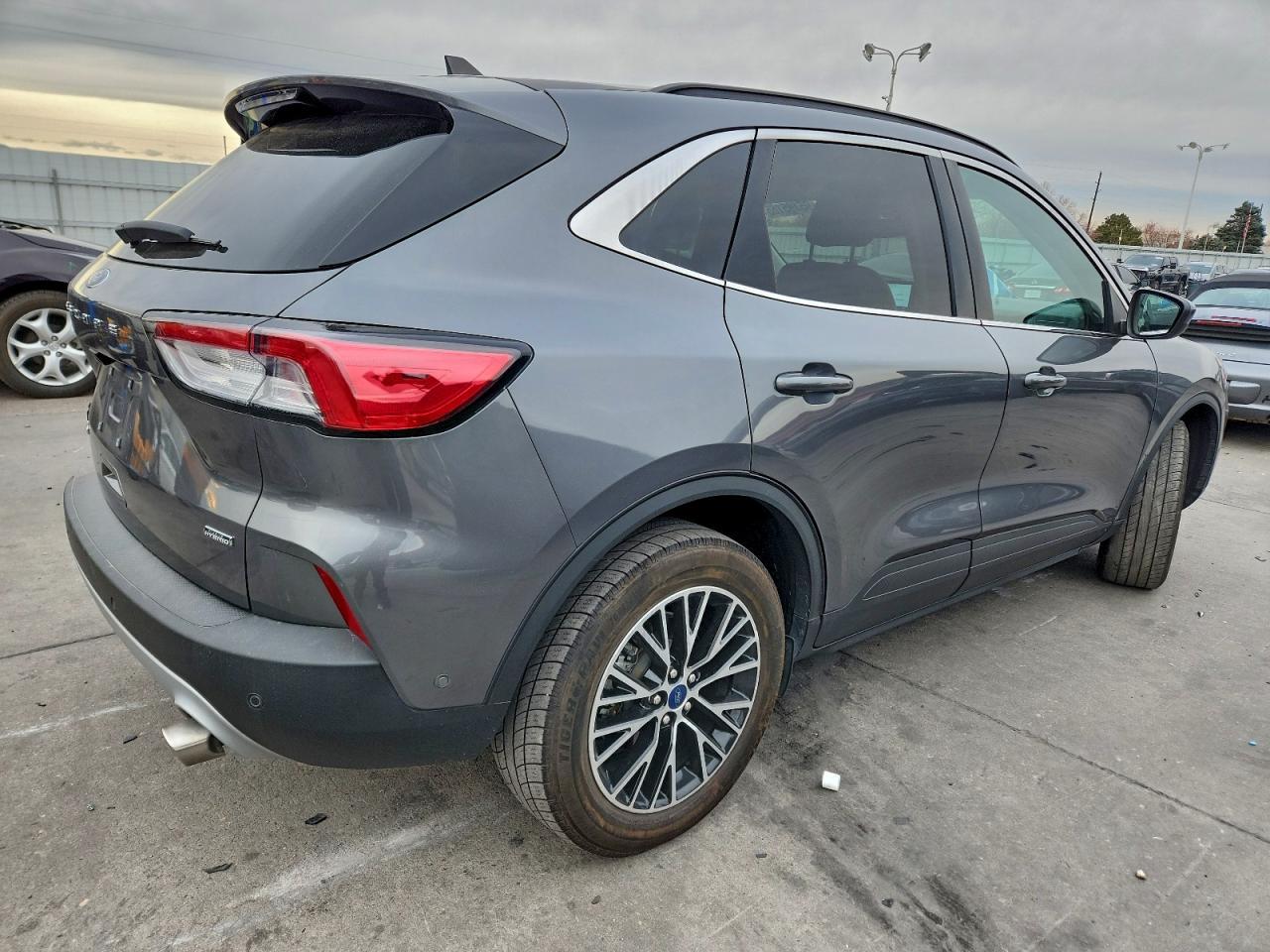 2021 Ford Escape Titanium - Фото 3