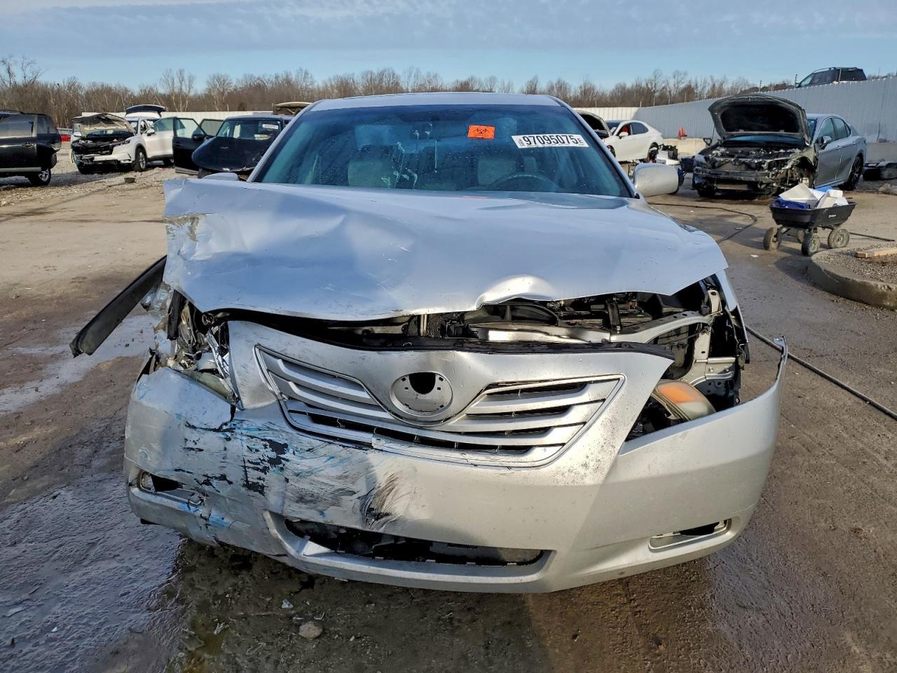 2008 Toyota Camry Le - Image 5