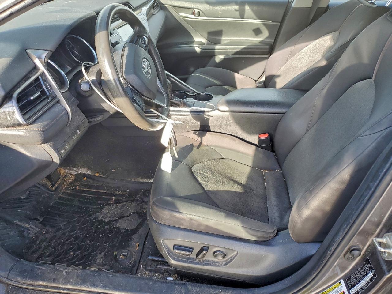 2020 Toyota Camry Le - Image 7