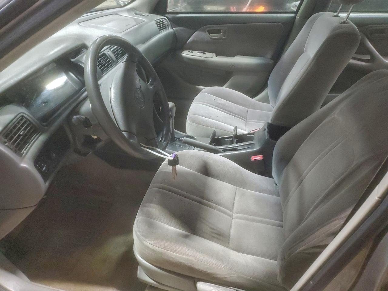 1998 Toyota Camry Ce - Фото 7