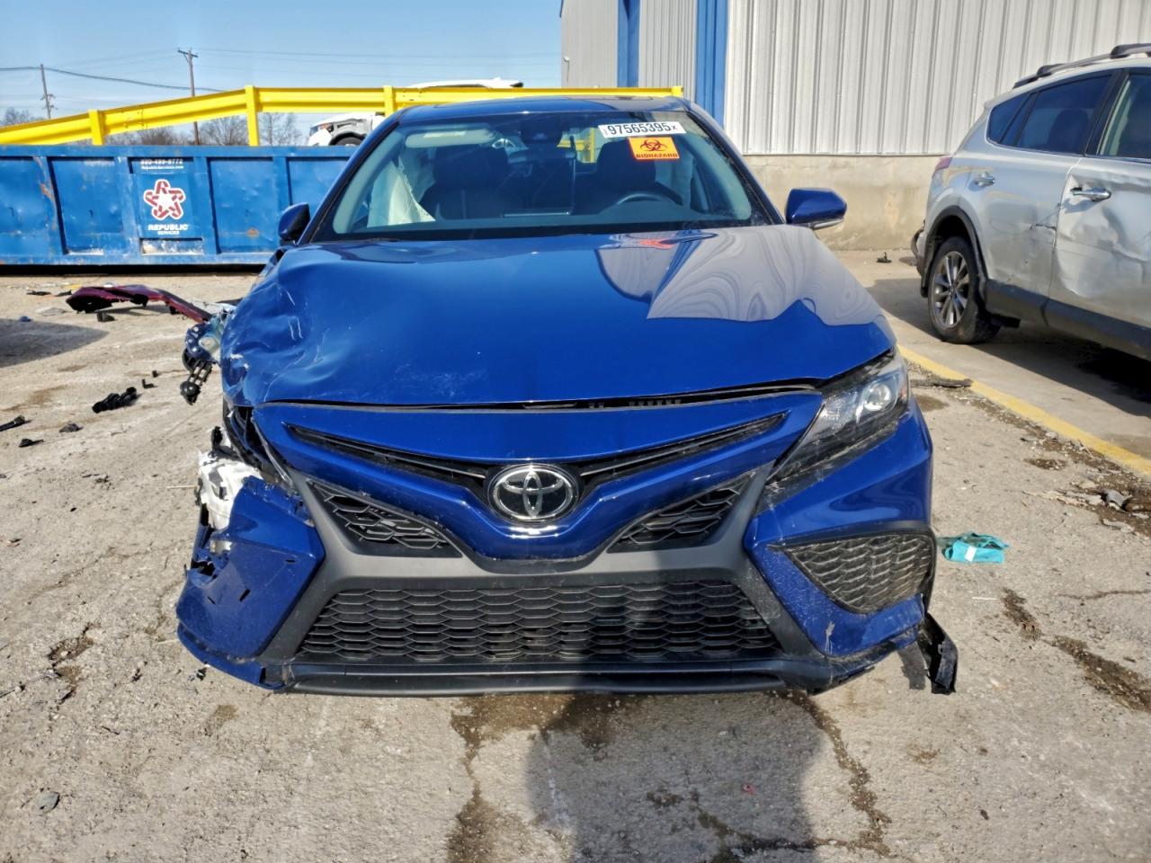 2024 Toyota Camry Se Night Shade - Image 5