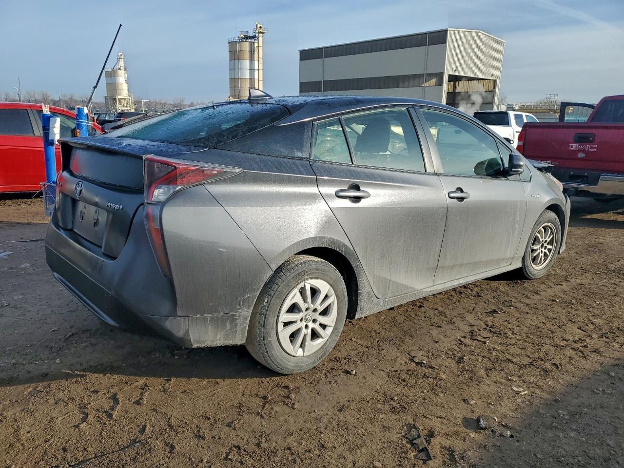 2016 Toyota Prius Two - Фото 3
