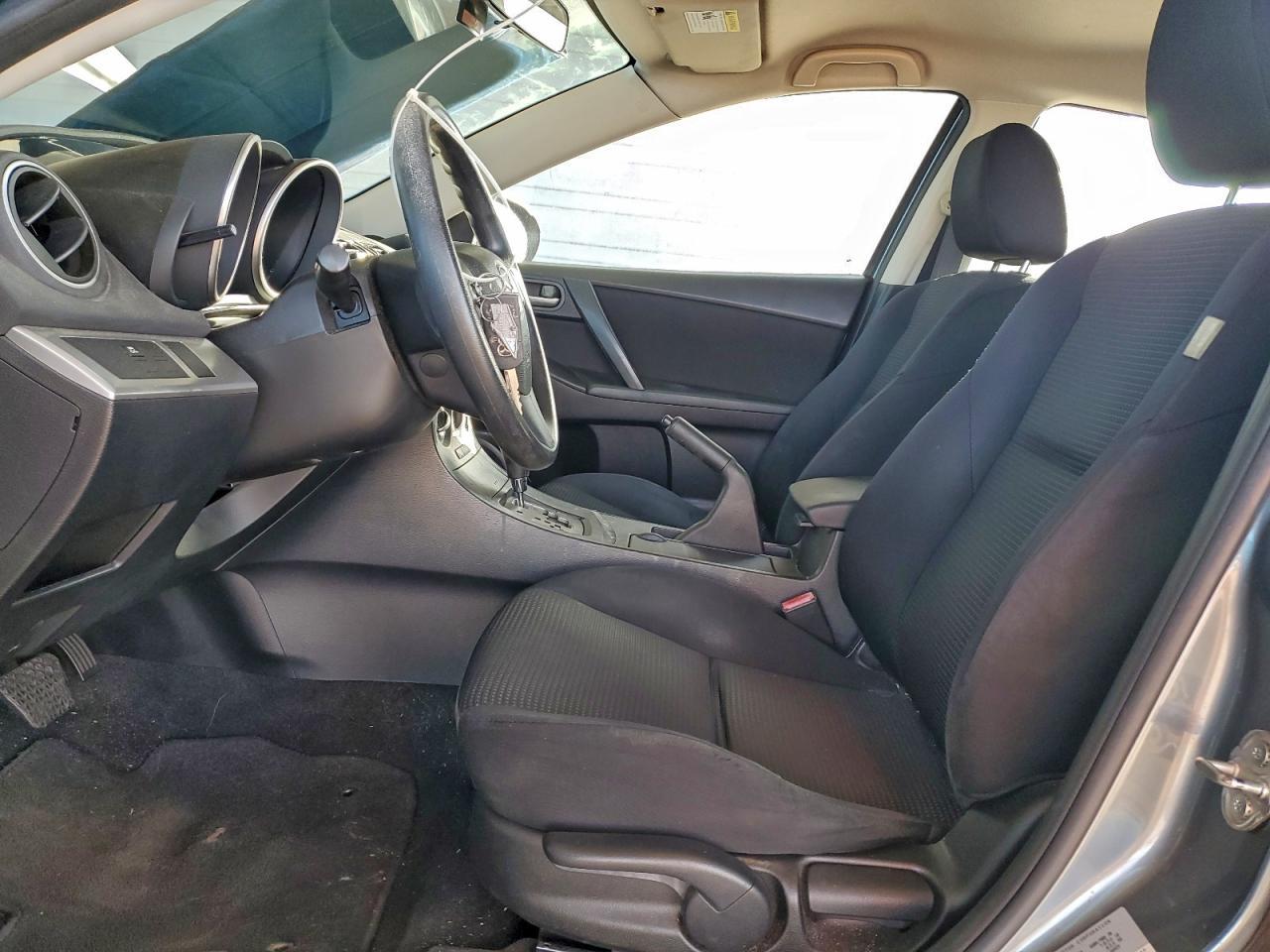 2012 Mazda 3 I - Image 7