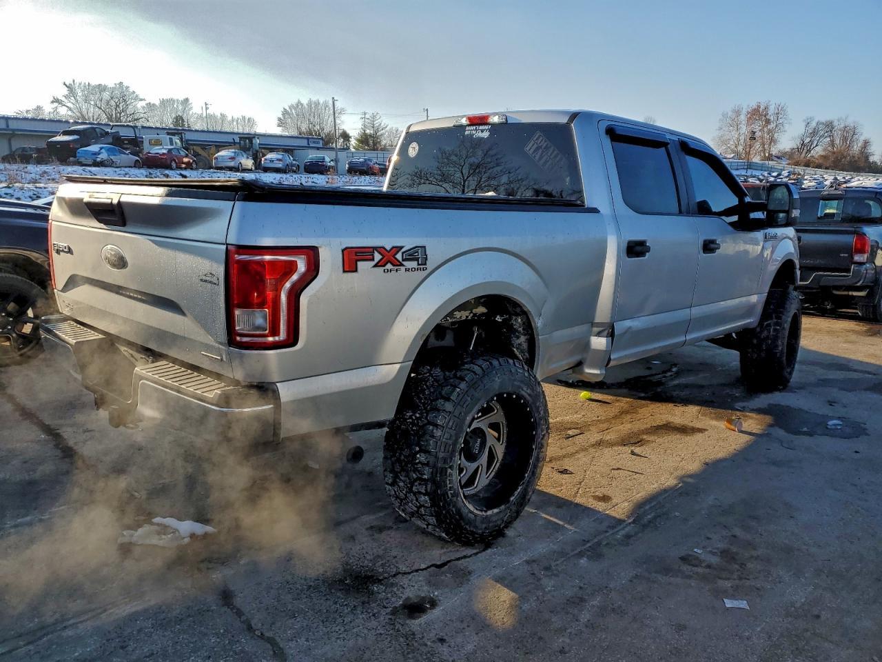 2015 Ford F150 Supercrew - Фото 3