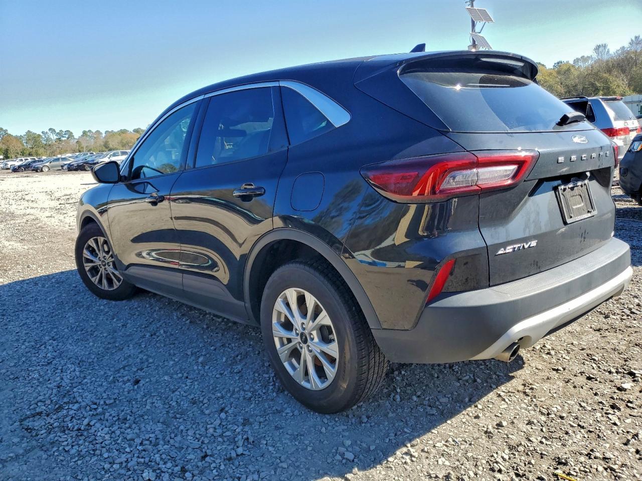2023 Ford Escape Active - Фото 2