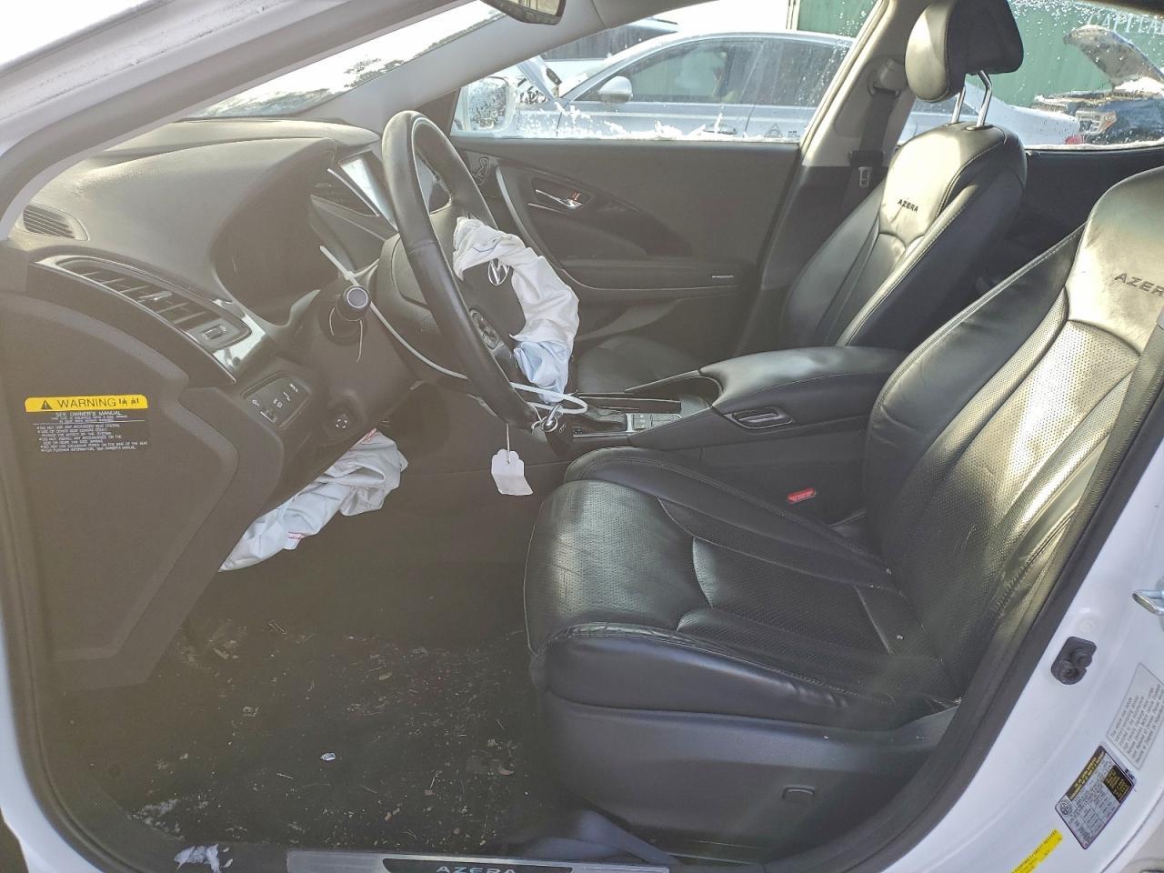 2017 Hyundai Azera Limited - Image 7
