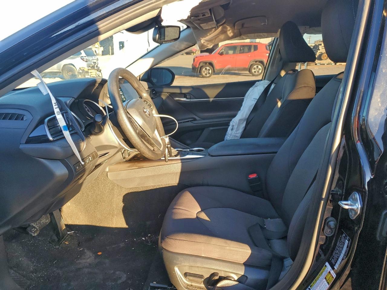 2024 Toyota Camry Le - Фото 7