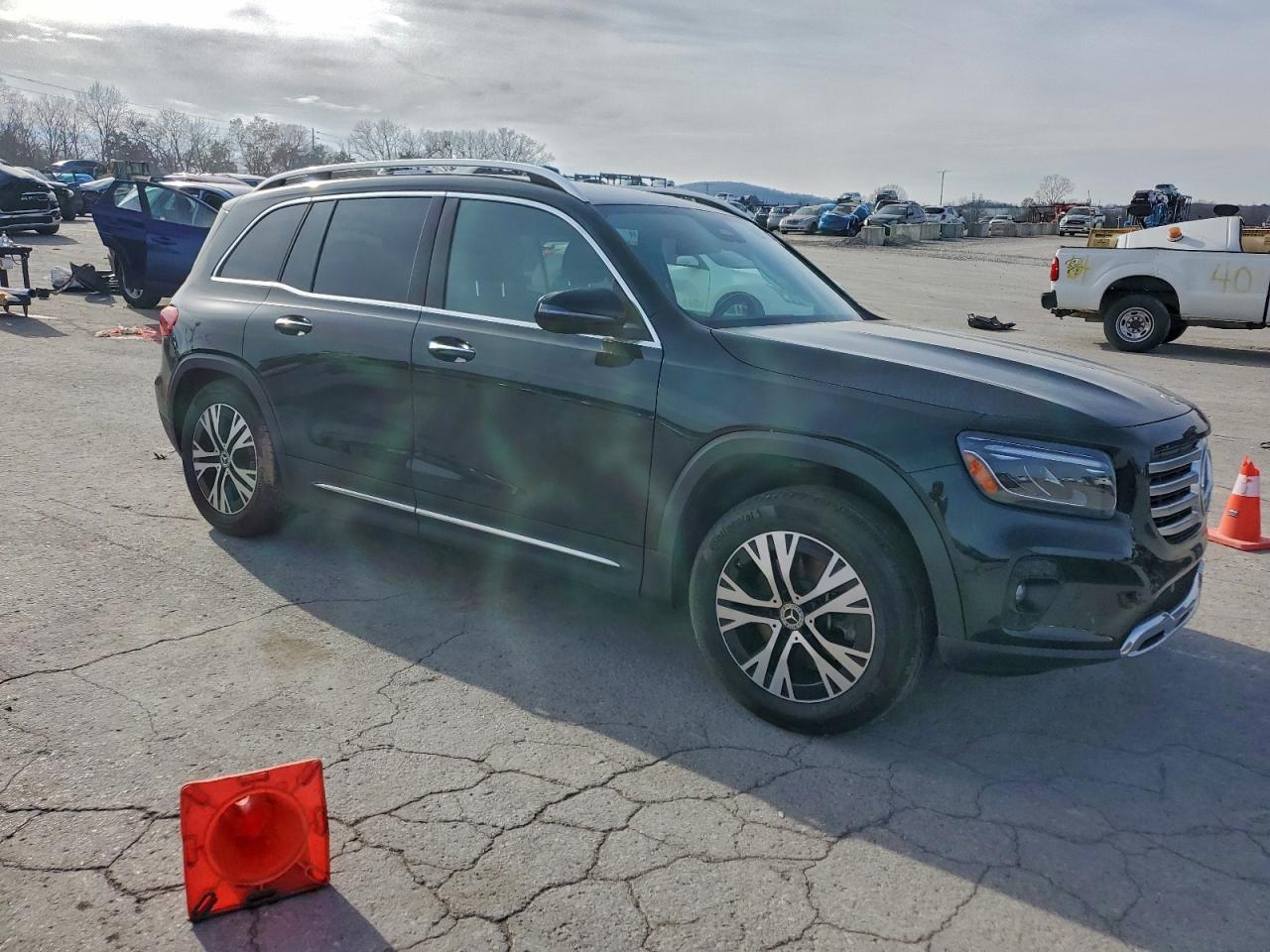 2024 Mercedes-Benz Glb 250 - Image 4