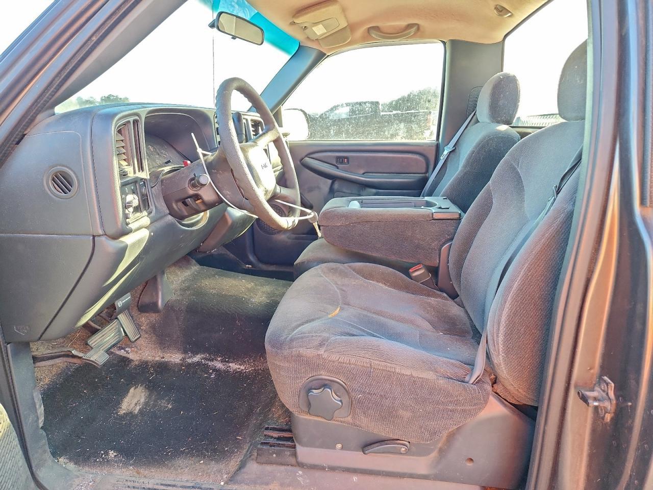 2000 GMC New Sierra C1500 - Фото 7