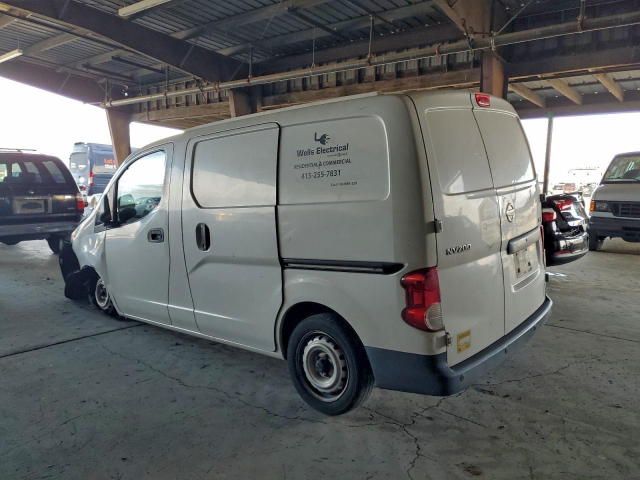 2015 Nissan Nv200 Utility / Service Van - Image 2