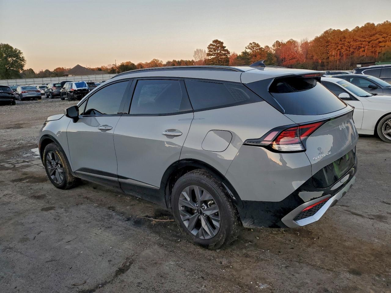 2024 Kia Sportage Sx - Фото 2