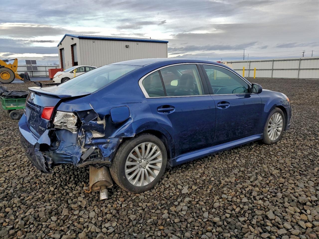 2010 Subaru Legacy 2.5Gt Limited - Фото 3
