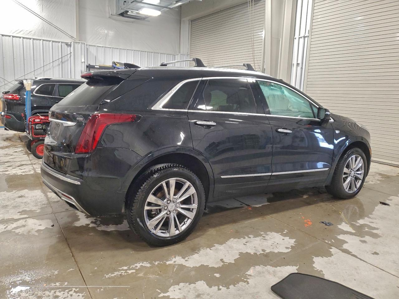 2023 Cadillac Xt5 Premium Luxury - Фото 3