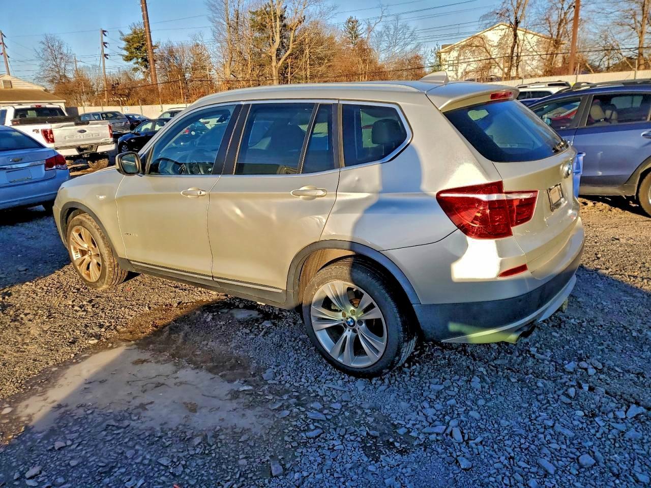2011 BMW X3 xDrive35I - Image 2