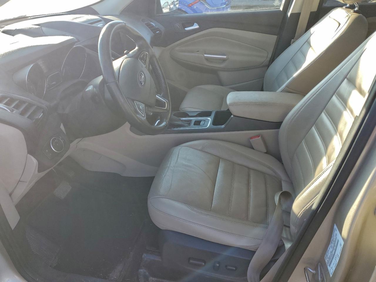 2017 Ford Escape Titanium - Image 7