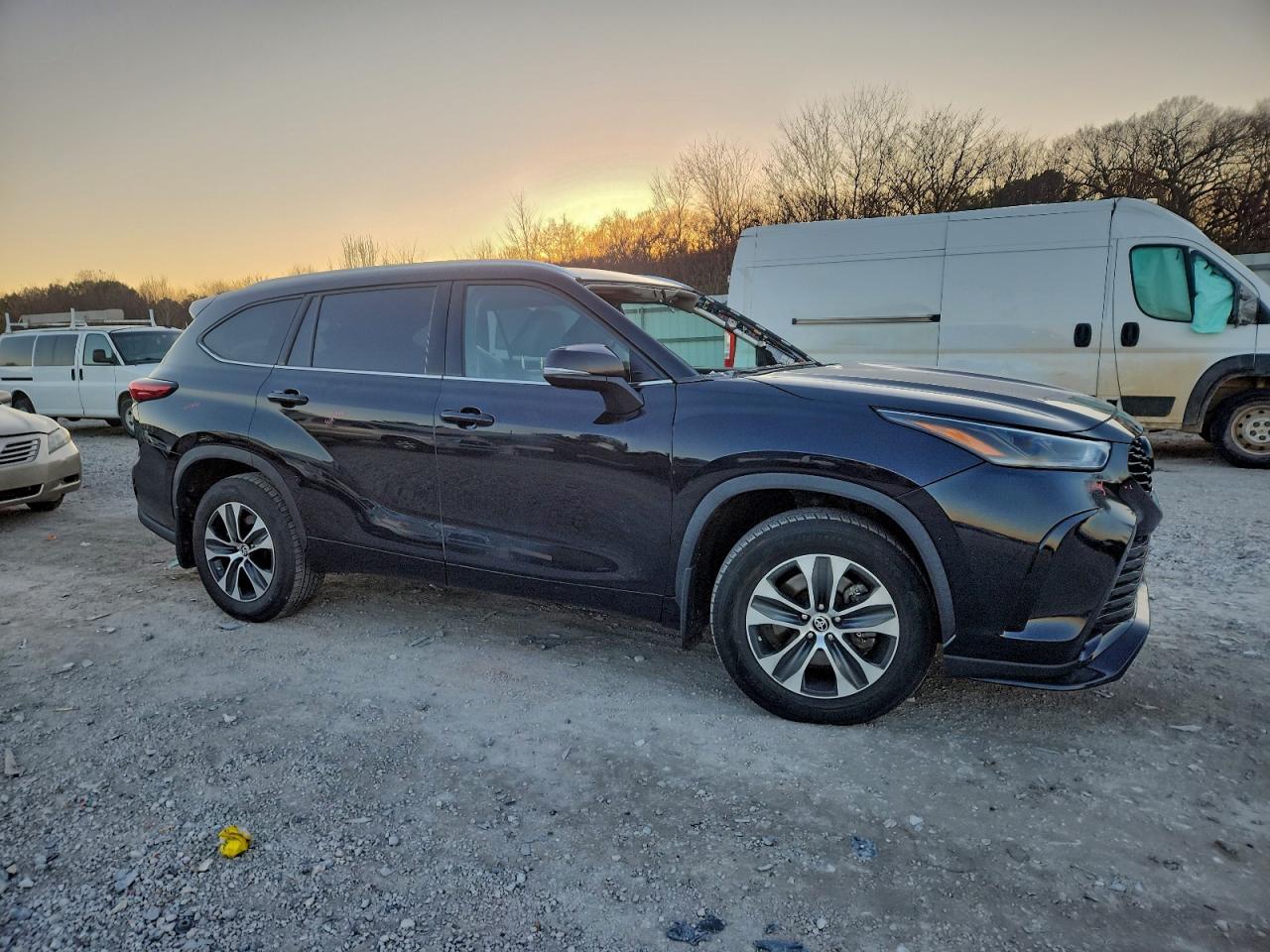 2021 Toyota Highlander Xle - Фото 4