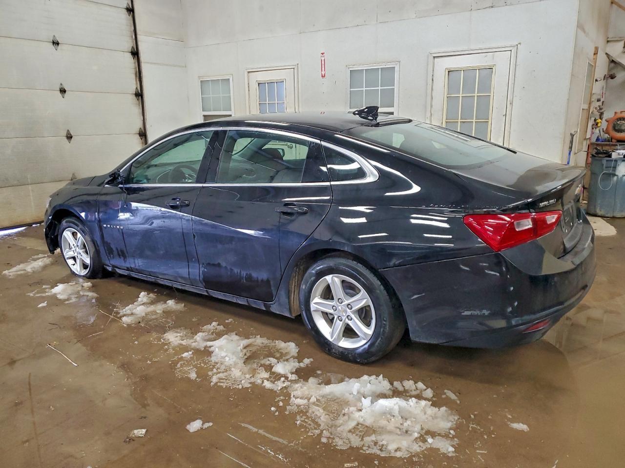 2023 Chevrolet Malibu Lt - Фото 2