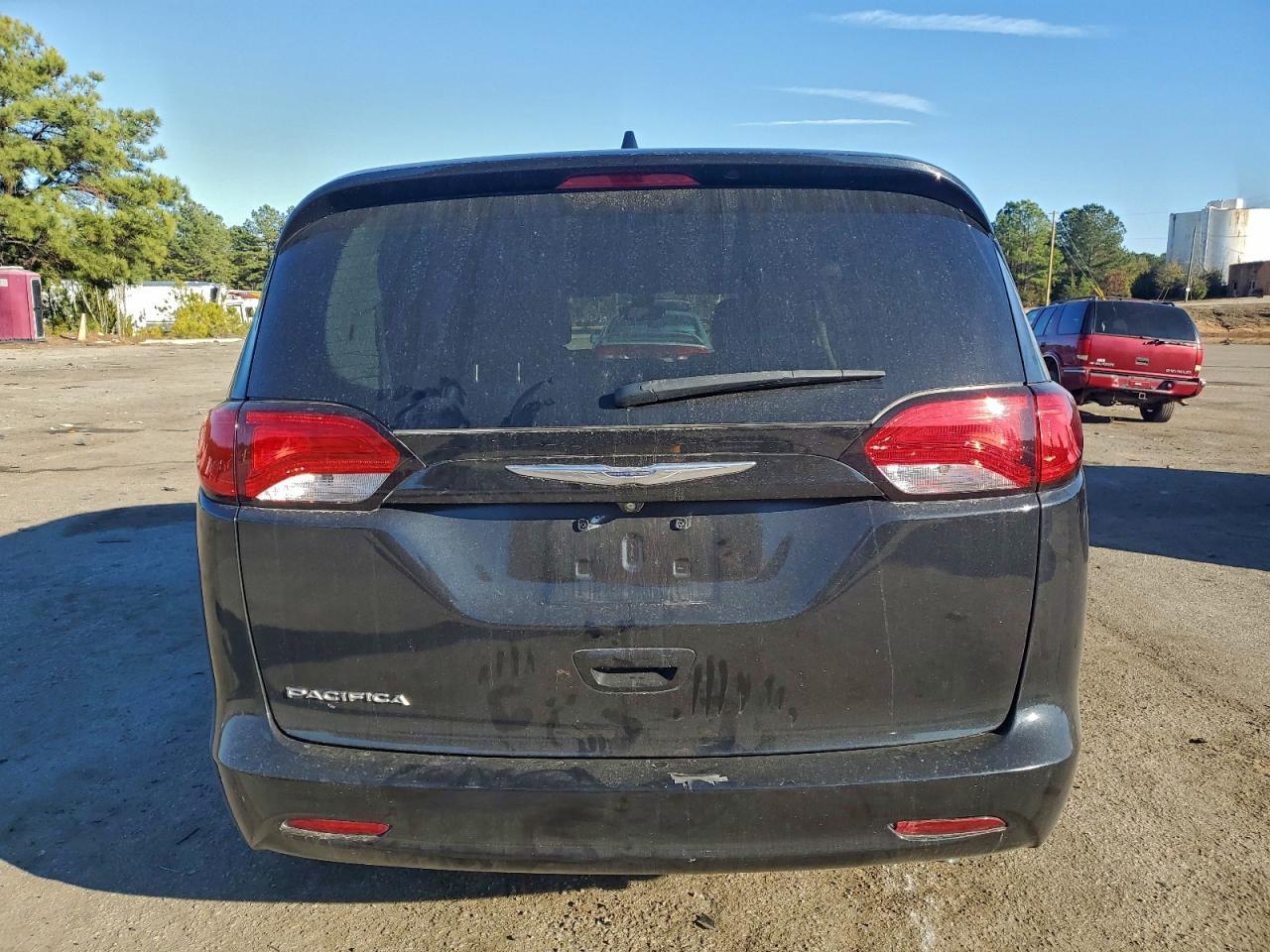 2017 Chrysler Pacifica Touring - Фото 6
