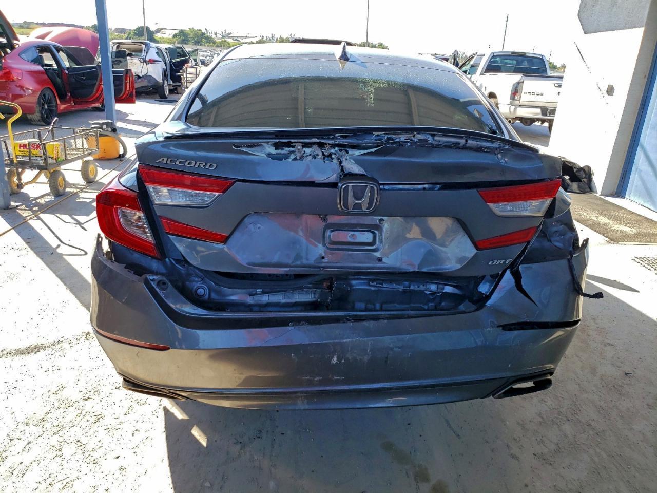 2020 Honda Accord Sport - Image 6