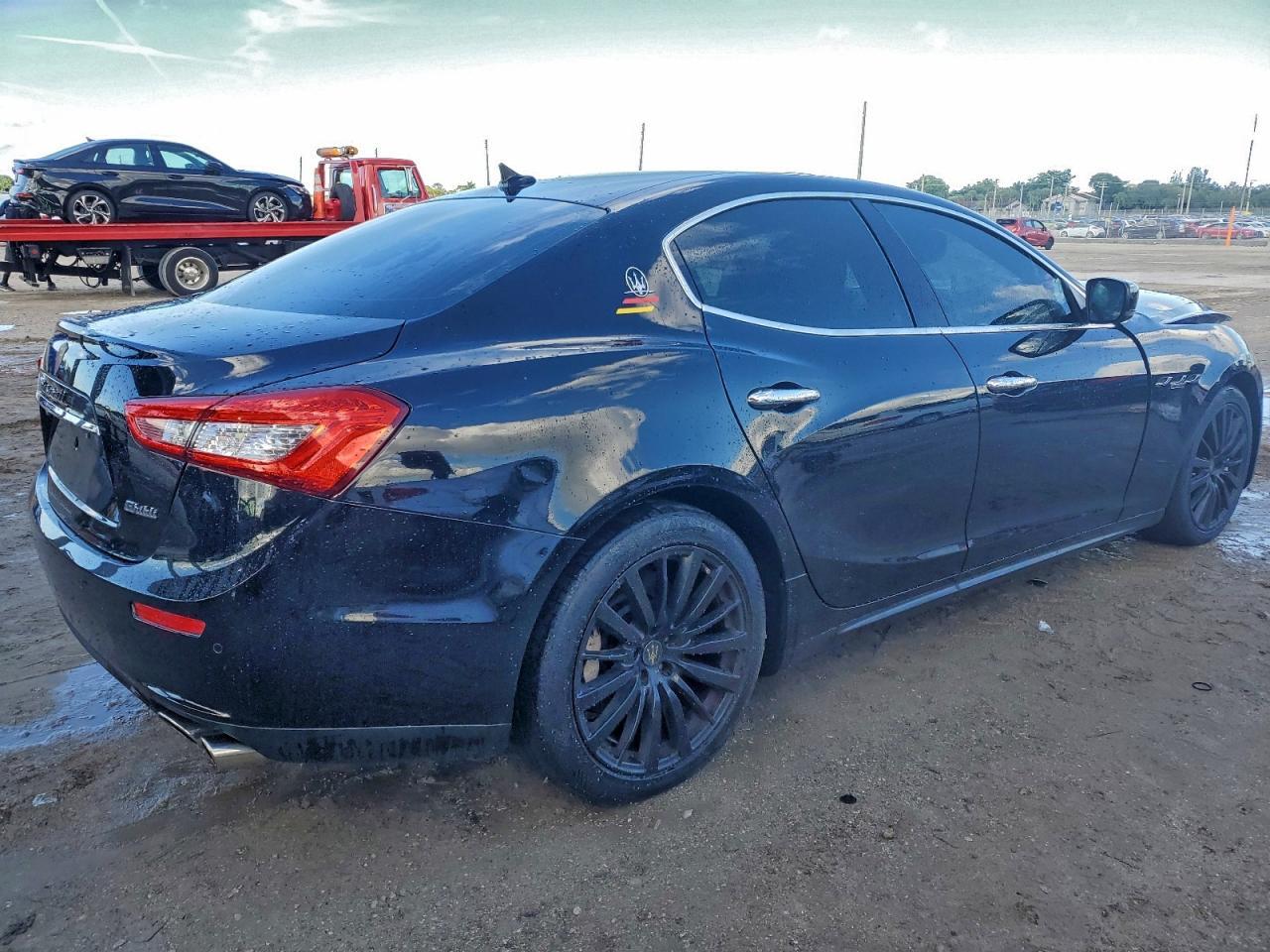 2016 Maserati Ghibli S - Image 3