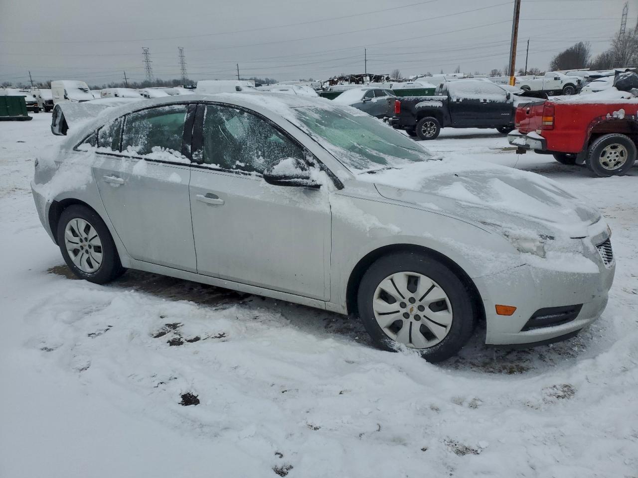2013 Chevrolet Cruze Ls - Image 4