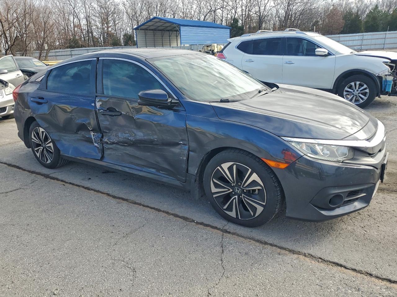 2018 Honda Civic Ex - Image 4